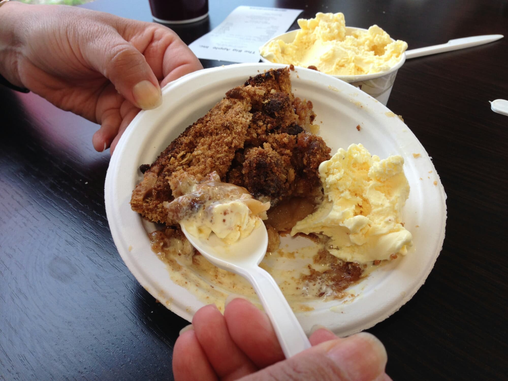 wp-1427339875963 Apple crumble and ice cream at the Big Apple on the 401