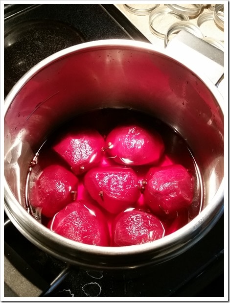 Canning Pickled Beets @DownshiftingPRO
