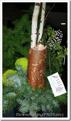 Holiday Urn Tutorial @DownshiftingPRO Christmas Planters