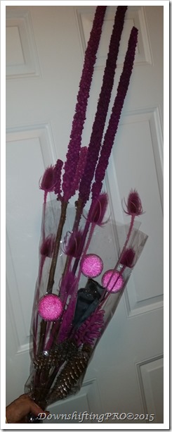 Holiday Urn Tutorial @DownshiftingPRO Christmas Planters