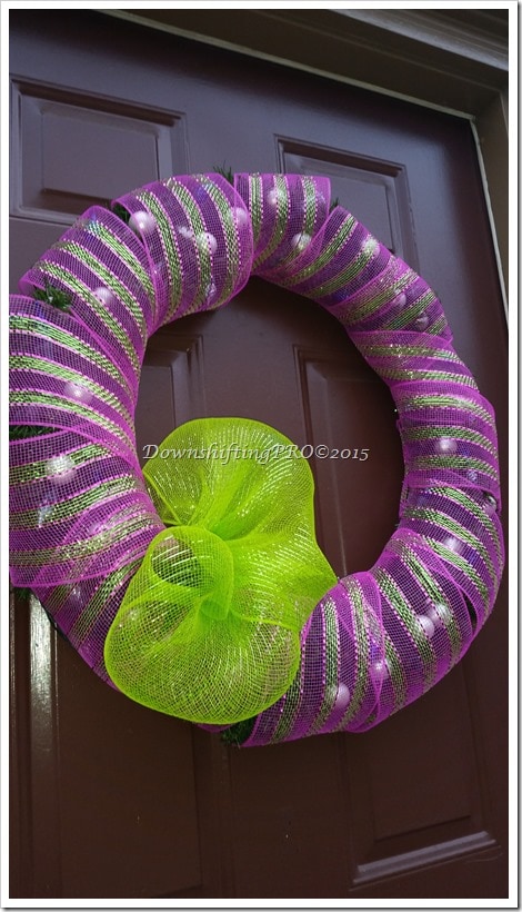 Holiday Urn Tutorial @DownshiftingPRO Christmas Planters