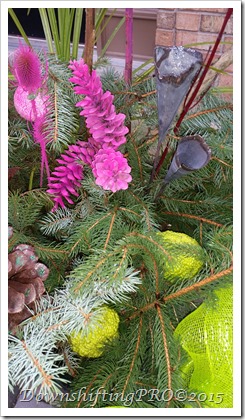 Holiday Urn Tutorial @DownshiftingPRO Christmas Planters