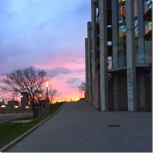 Best Spots in Ottawa for Summer Sunsets @DownshiftingPRO #travel #Canada