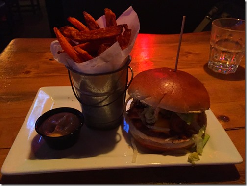 5 Popular Student Cheap Eats in Ottawa @DownshiftingPRO #Travel #Canada