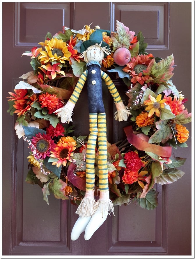 Halloween Decorating Ideas @DownshiftingPRO