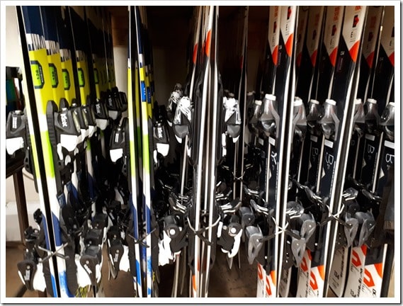 Mount Snow Ski Rentals packing list for skiing