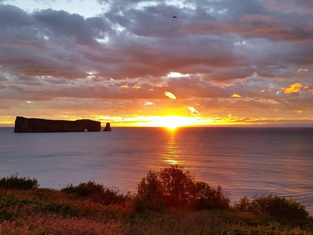 The Perfect Sunrise over Percé Rock Quebec Maritime @DownshiftingPRO The Perfect Sunrise over Perce Rock Quebec Maritime DownshiftingPRO