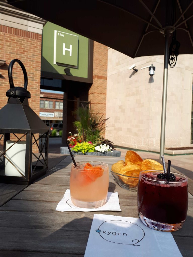 Oxygen in The H Hotel Midland Michigan @DownshiftingPRO Cocktails e1615686823741
