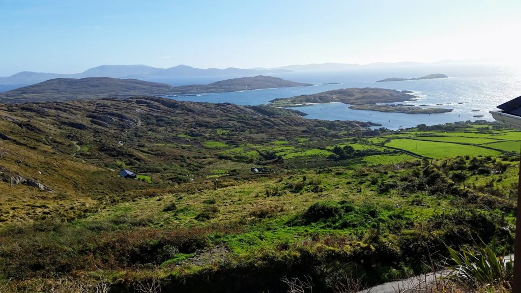 A Visual Guide to the Many Shades of Green in Ireland 11 The Ring of Kerry - The Many Shades of Green in Ireland #TBEXkillarney @DownshiftingPRO