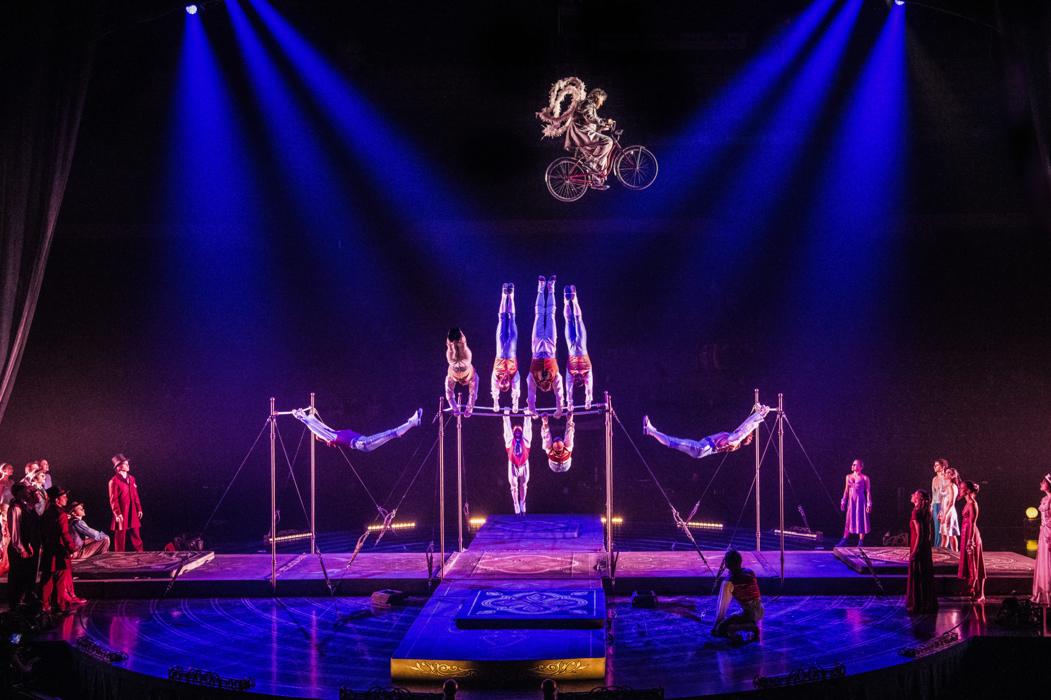 Great Intergenerational Activities Cirque du Soleil CORTEO Review 