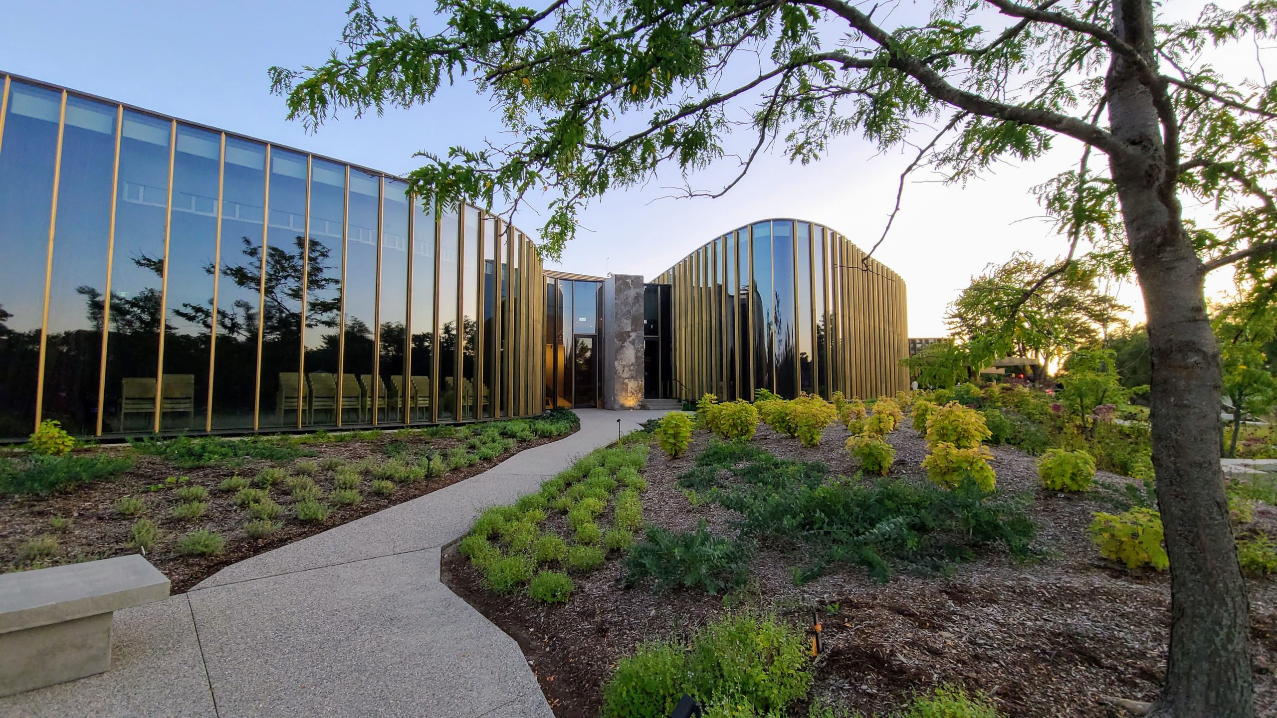 The Tom Patterson Theatre of The Stratford Festival @DownshiftingPRO scaled