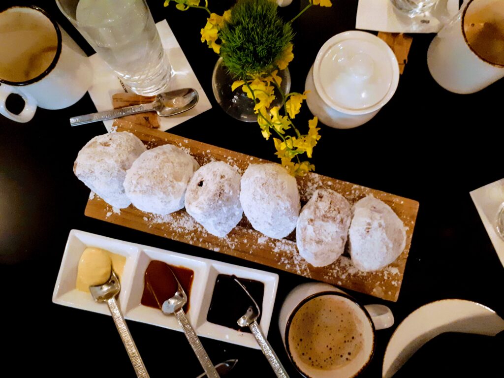 Signature Cocktails & Good Eats in New Orleans #onetimeinNOLA 3 Bignet at the Ritz Carlton in New Orleans 2019