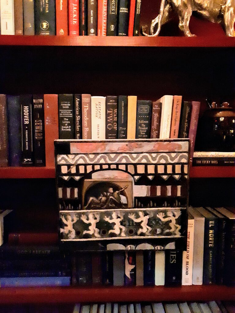 Behind the bookcase was the speakeasy Bar Marilou New Orleans