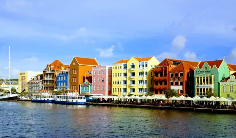 Curacao @DownshiftingPRO