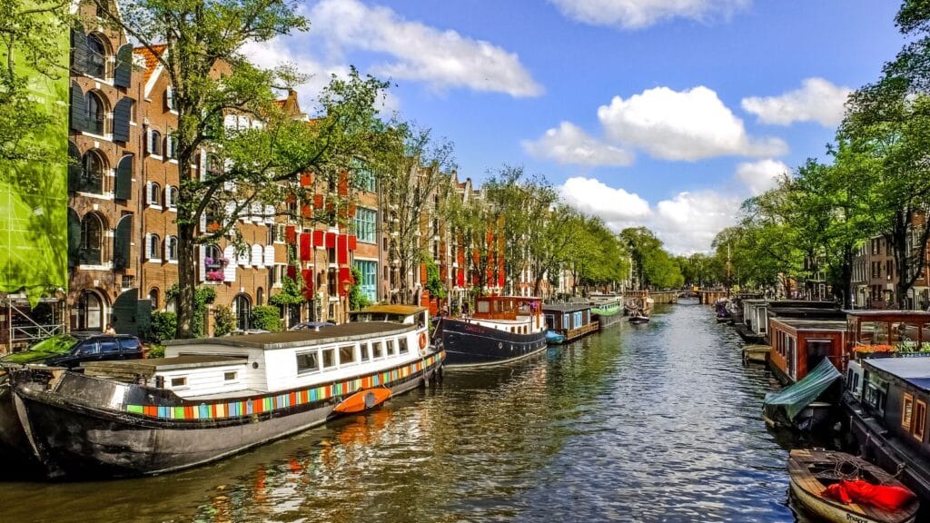 8 Unbeatable Destinations for Weekend Getaways in Europe 4 Amsterdam Photo Credit djedj CanvaPro