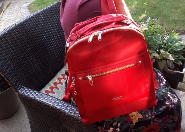 Beside U backpack RFID protection red