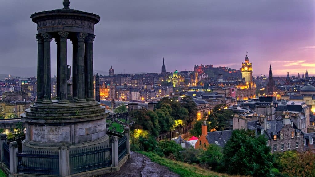 Edinburgh Photo Credit Carsten Ruthmann CanvaPro