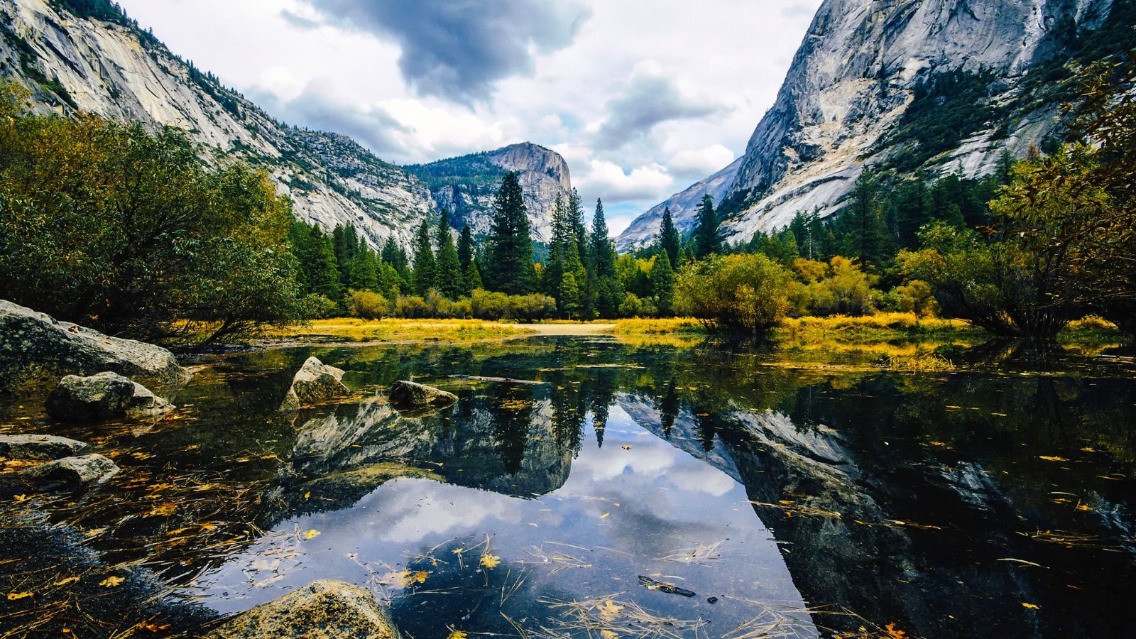 Yosemite National Park Photo Credit 12019 from CanvaPro