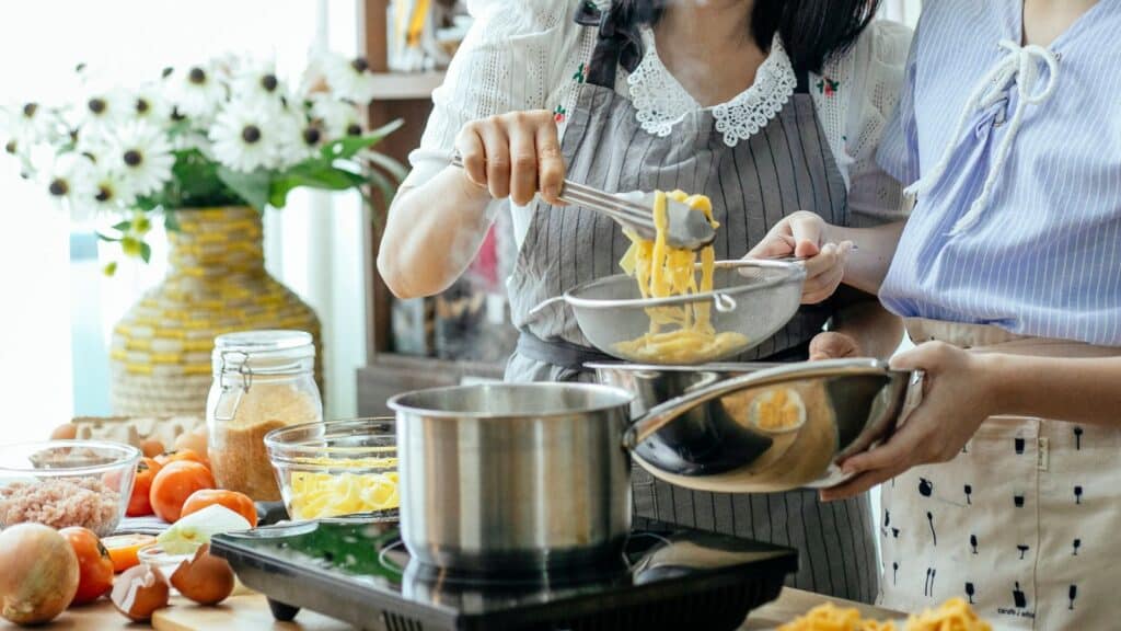 Cooking Class Photo Credit Katerina Holmes CanvaPro