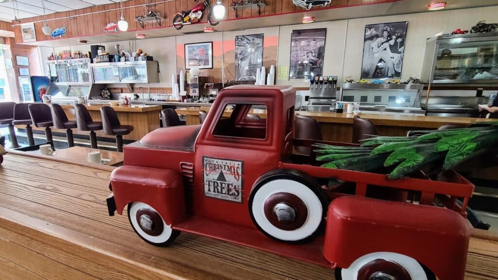 Route 66 Diner Joliet Photo Credit DownshiftingPRO 20230926 130030 0008