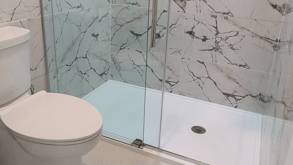 Luxury bathroom in Contemporary Rooms Elaines Cape May Photo Credit Downsh 20231122 015633 0012