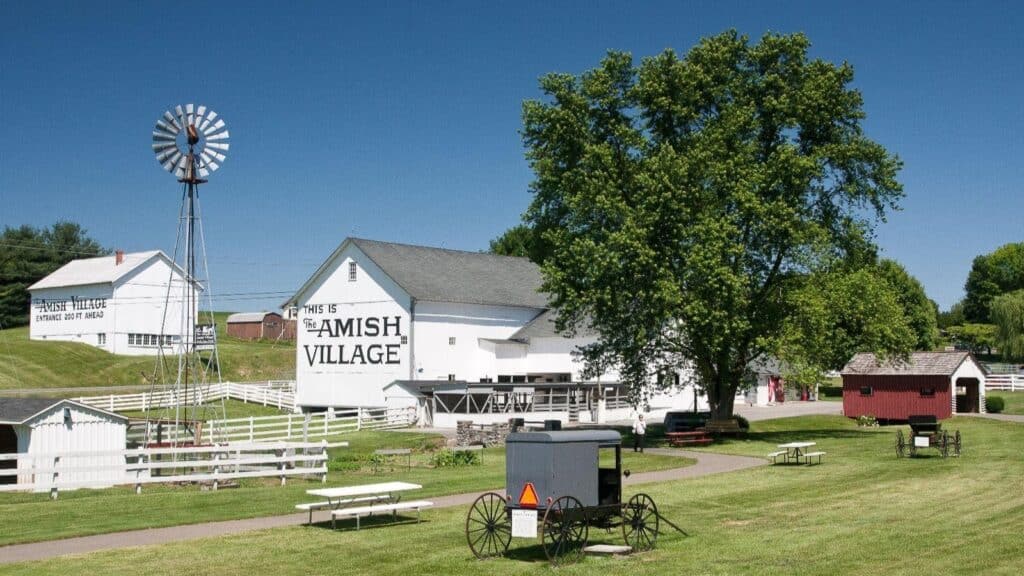 Discover Lancaster County: What to do in Pennsylvania, Amish-Style 6 What to do in Pennsylvania? Visit The Amish Village for an immersive experience.