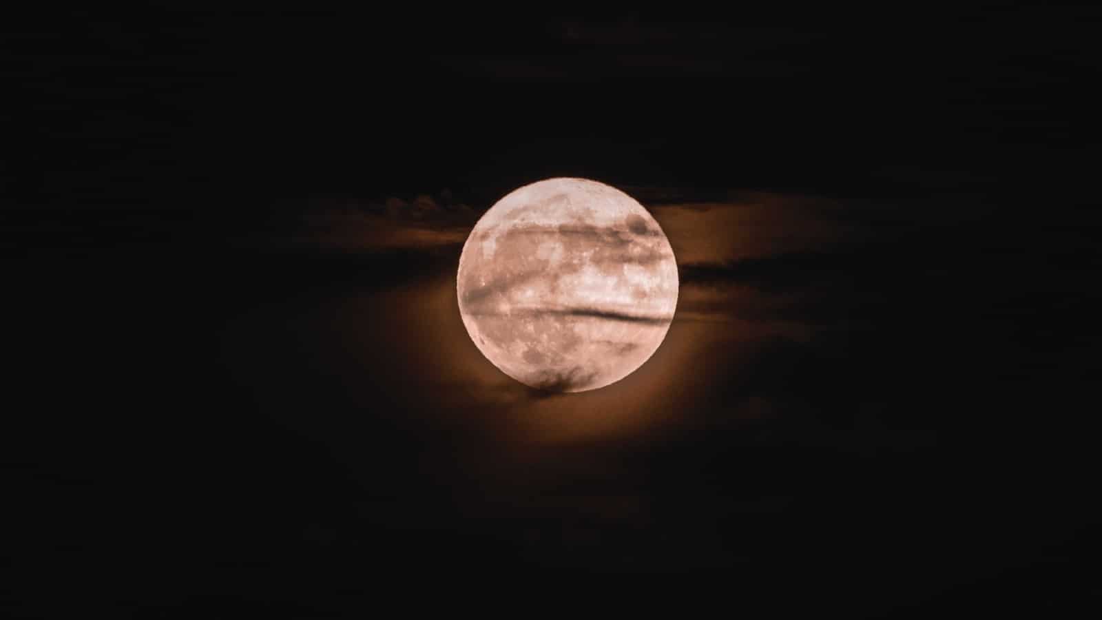 Dark Sky Photo Credit Francesco Ungaro via CanvaPro