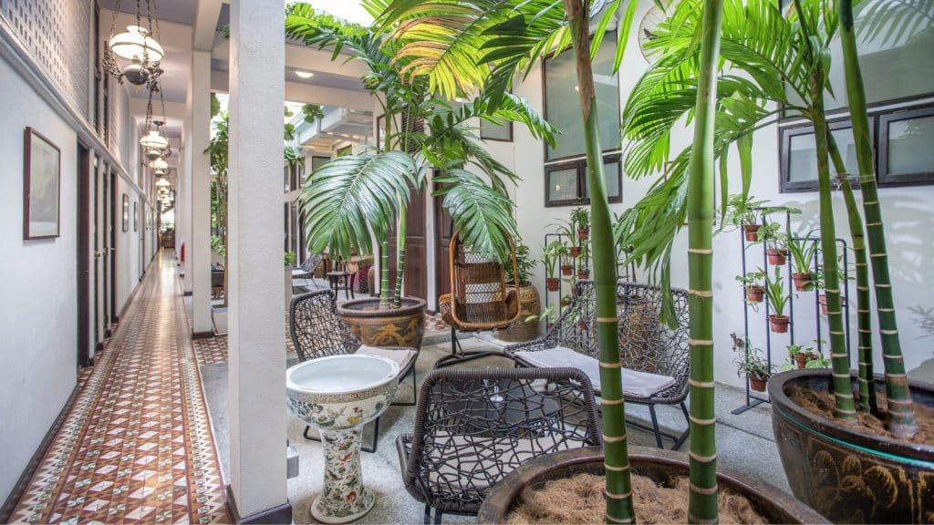 21 Jaw-Dropping Retreats: Trafalgar's Exotic Accommodations Worldwide 12 6 20240425 222150 0005