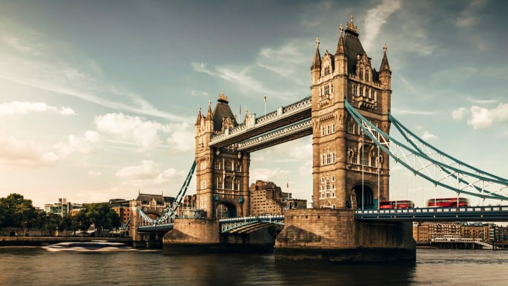 Get Down on One Knee and Propose in These Romantic European Capitals 3 London UK Photo Credit studio fi via Depositphotos