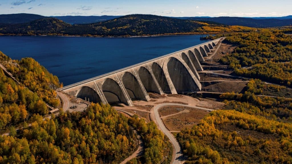 Manic 5 Hydroelectric dam Photo Credit Sebastien St Jean Tourisme Cote Nord