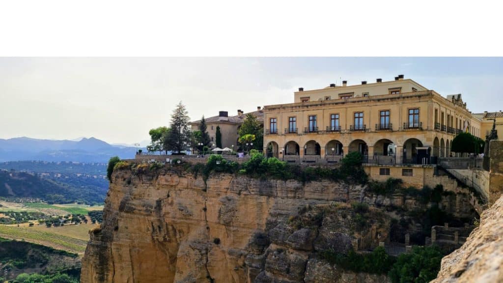 Parador Ronda overlooking el Tejo Gorge Ronda Spain @DownshiftingPRO 1