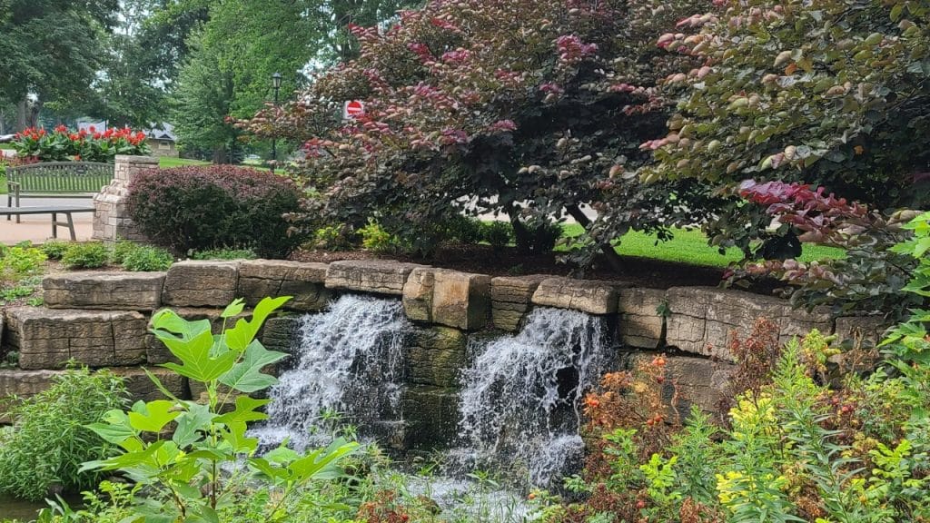 27 Fun Ideas on What to Do in London, Ontario with Tweens and Teens 4 Pinafore Park St. Thomas ON Credit DownshiftingPRO