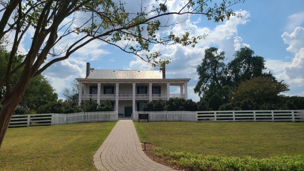 Battle of Franklin - Three Historic Sites Not to Miss in Franklin, TN 10 Carnton, Franklin, TN Photo Credit_ Margarita Ibbott via DownshiftingPRO The Battle of Franklin - Large house in Franklin Tennessee