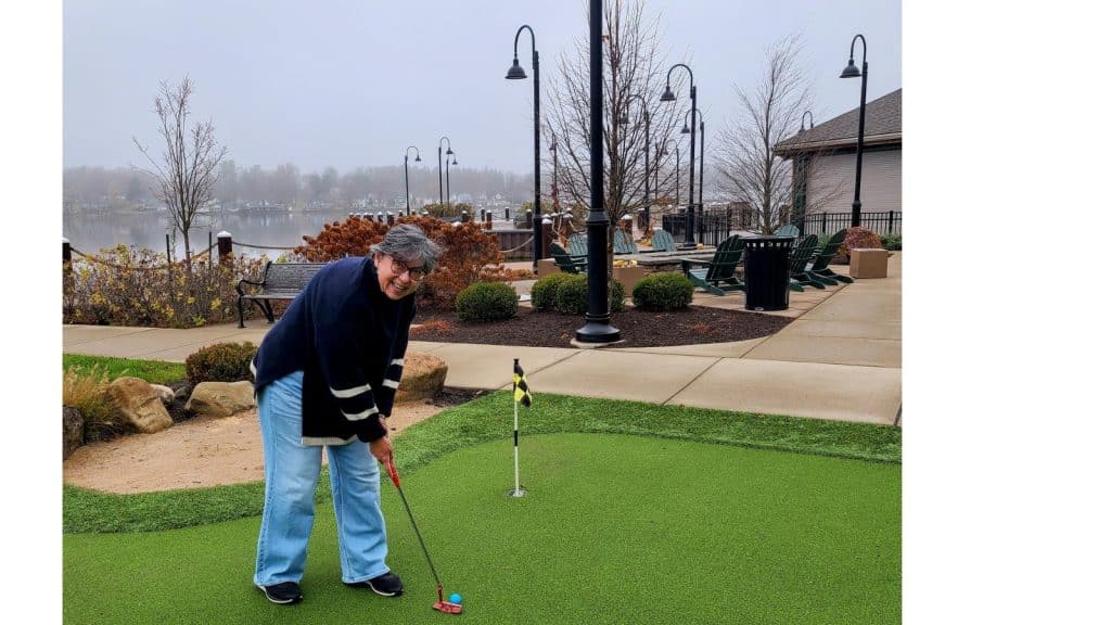 Chautauqua Harbor Hotel - A Large Resort in a Perfect Location 9 Mini putt - putting green on the grounds of the Chautauqua Harbor Hotel