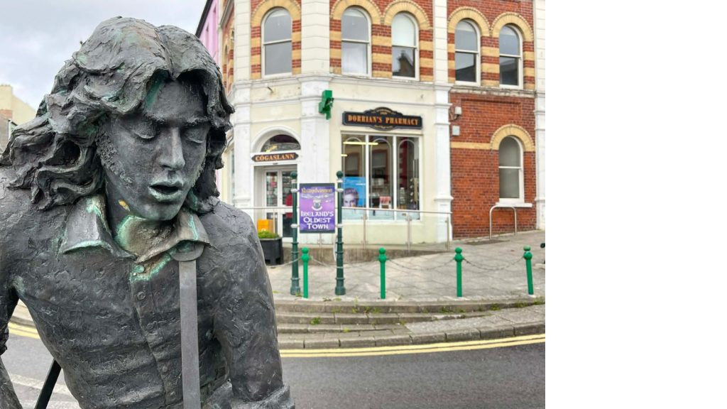 Rory Gallagher Statue in Ballyshannon Photo Credit Paul Ibbott